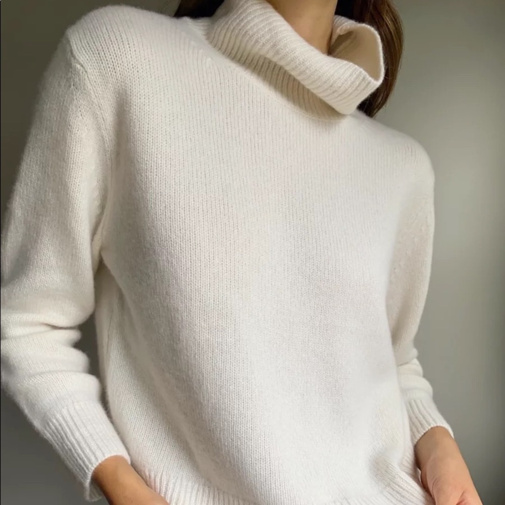 NWT Aritzia Wilfred Jara cashmere sweater oak XS